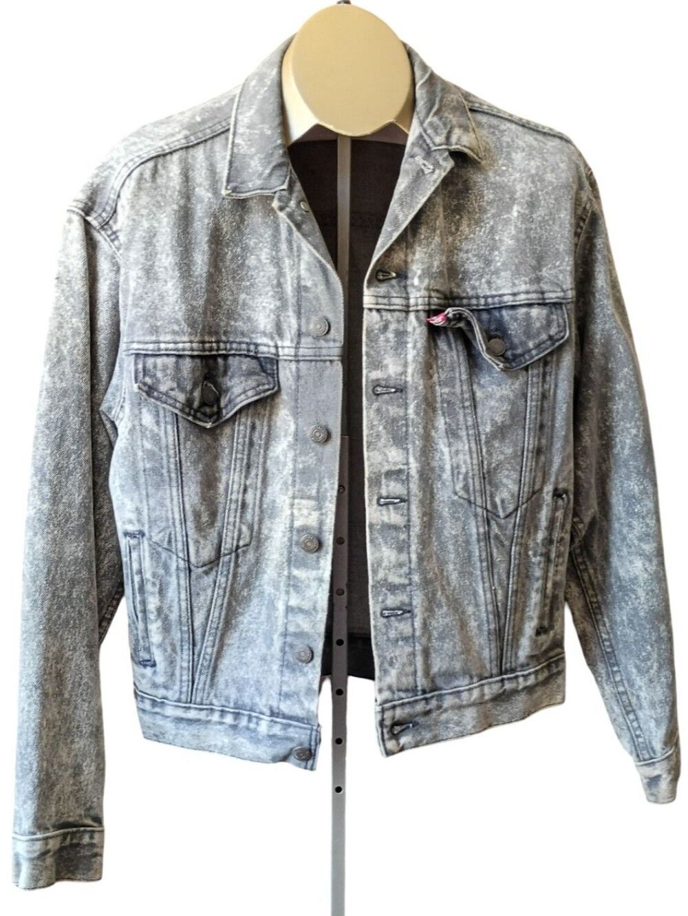 Vintage Made In USA Levi's acid wash denim trucker jacket XL